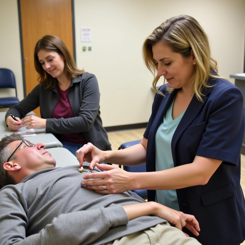 Ambulante Reha MS Ergotherapie in Leverkusen: Training der Feinmotorik und Alltagsaktivitäten.