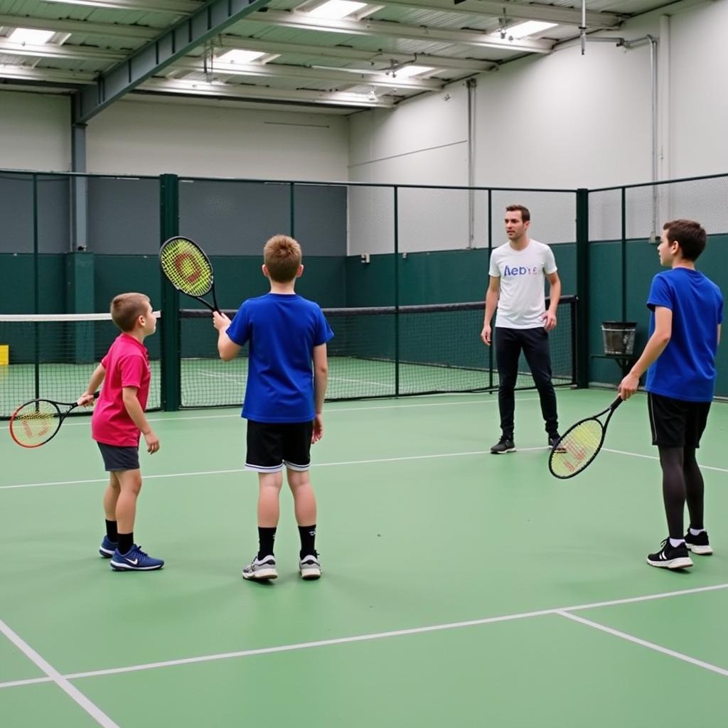 Kinder trainieren Tennis im RTHC Leverkusen